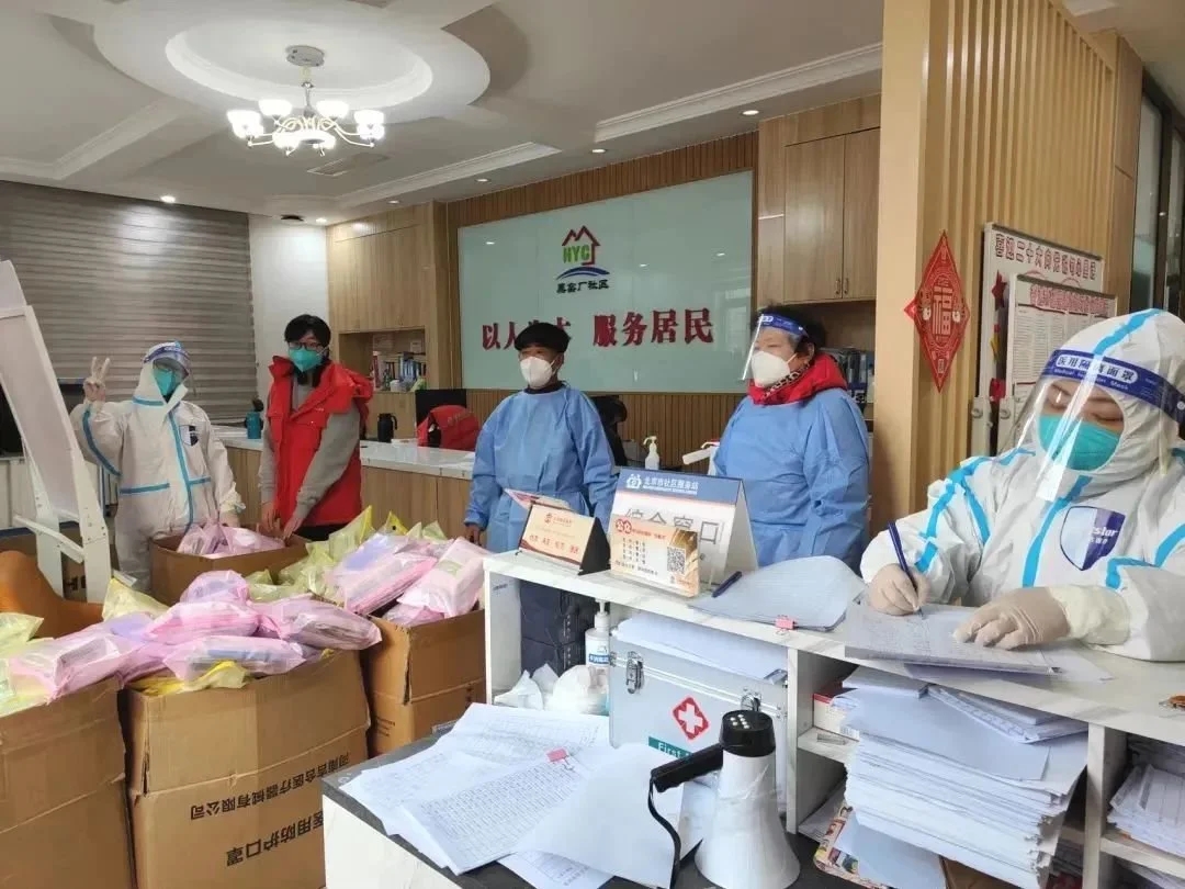 胡锡进:首当其冲的城市没有被压垮,人民是这场遭遇战的共同英雄