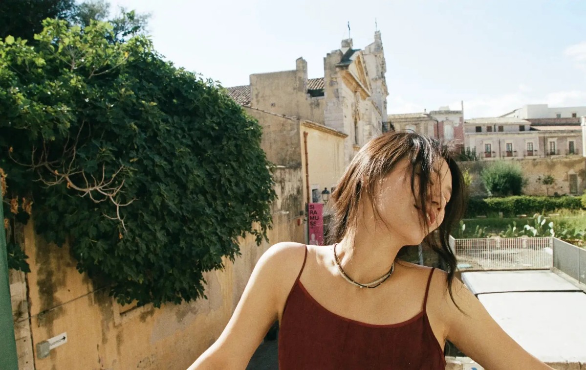 业主“抱团保价”：楼市调整期的最后倔强