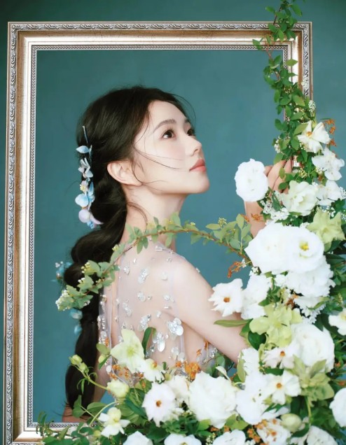 成分疑云笼罩、增长急刹：巨子生物上市首现营收净利双降，胶原神话遇挫